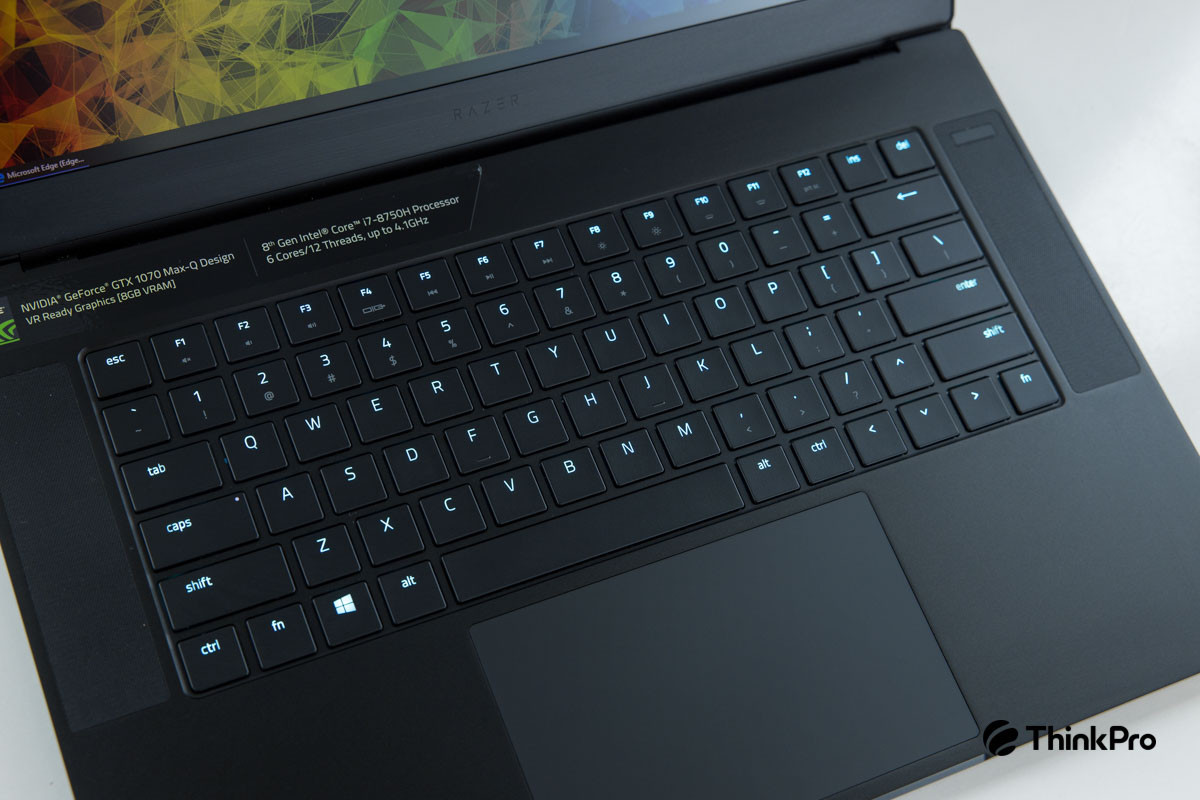 razer-blade-15-advanced-Blade15A01NS-RrP
